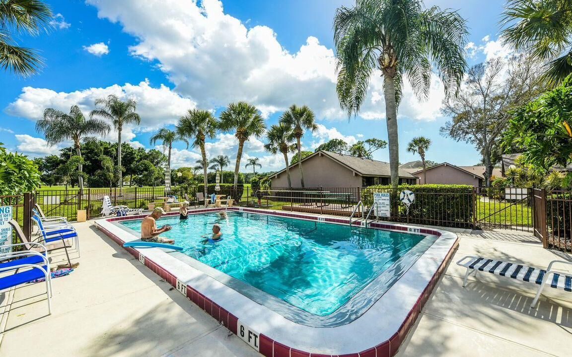 Photo of Outdoor in Bunker Oaks