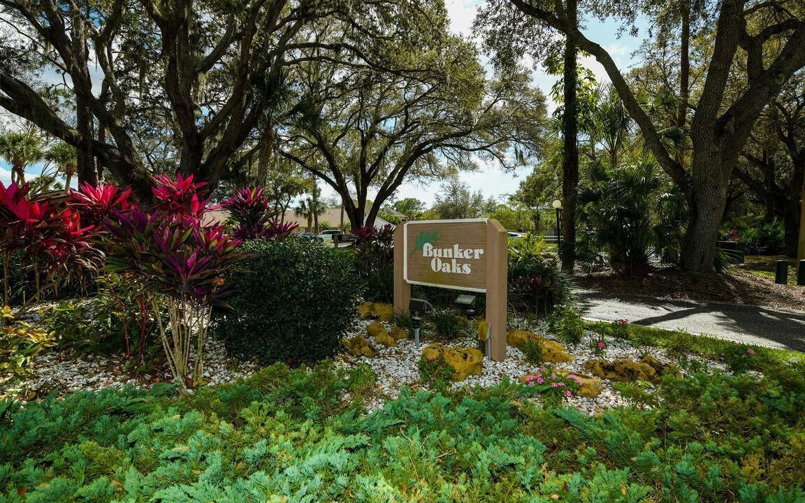 Photo of Outdoor in Bunker Oaks