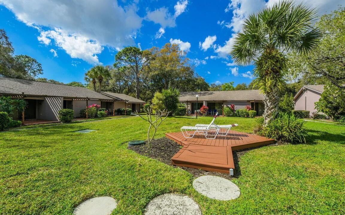 Photo of Patio Balcony in Bunker Oaks