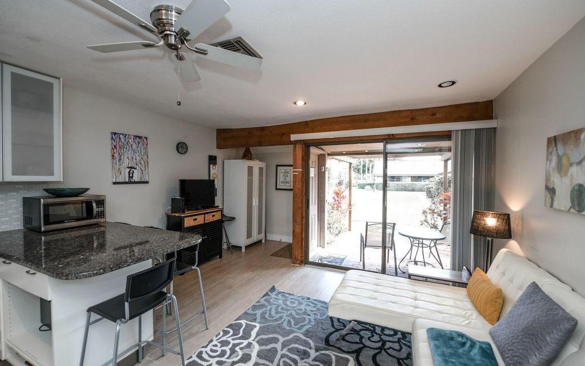 Photo of Livingroom in Bunker Oaks