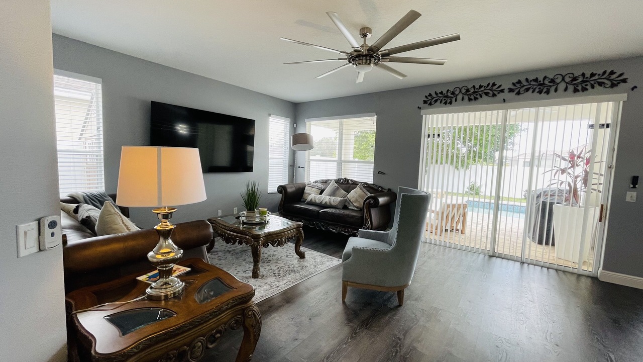 Photo of Livingroom in Trailer Estates