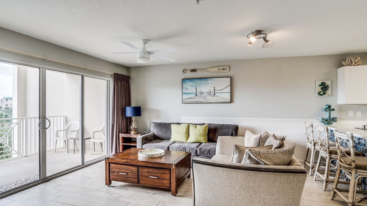 Photo of Livingroom in Miramar Beach