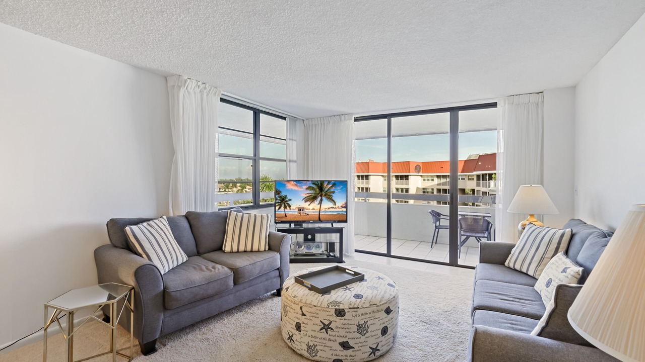 Photo of Livingroom in Marco Island