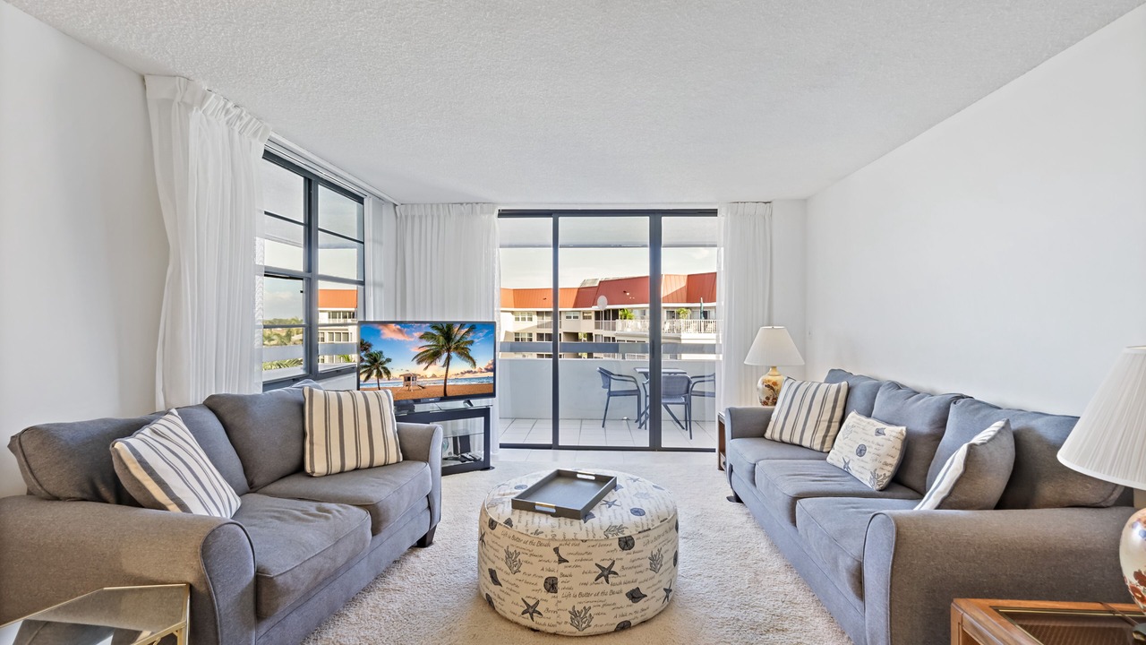 Photo of Livingroom in Marco Island