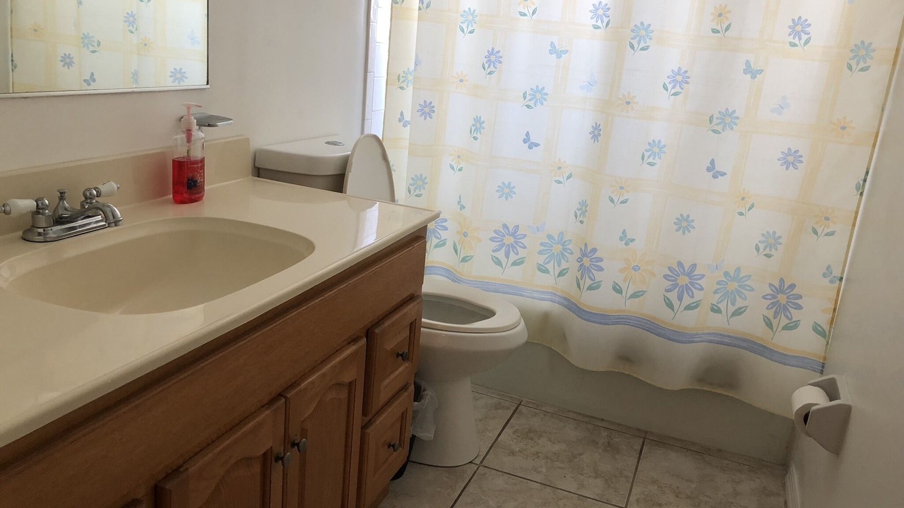 Photo of Bathroom in San Carlos Park