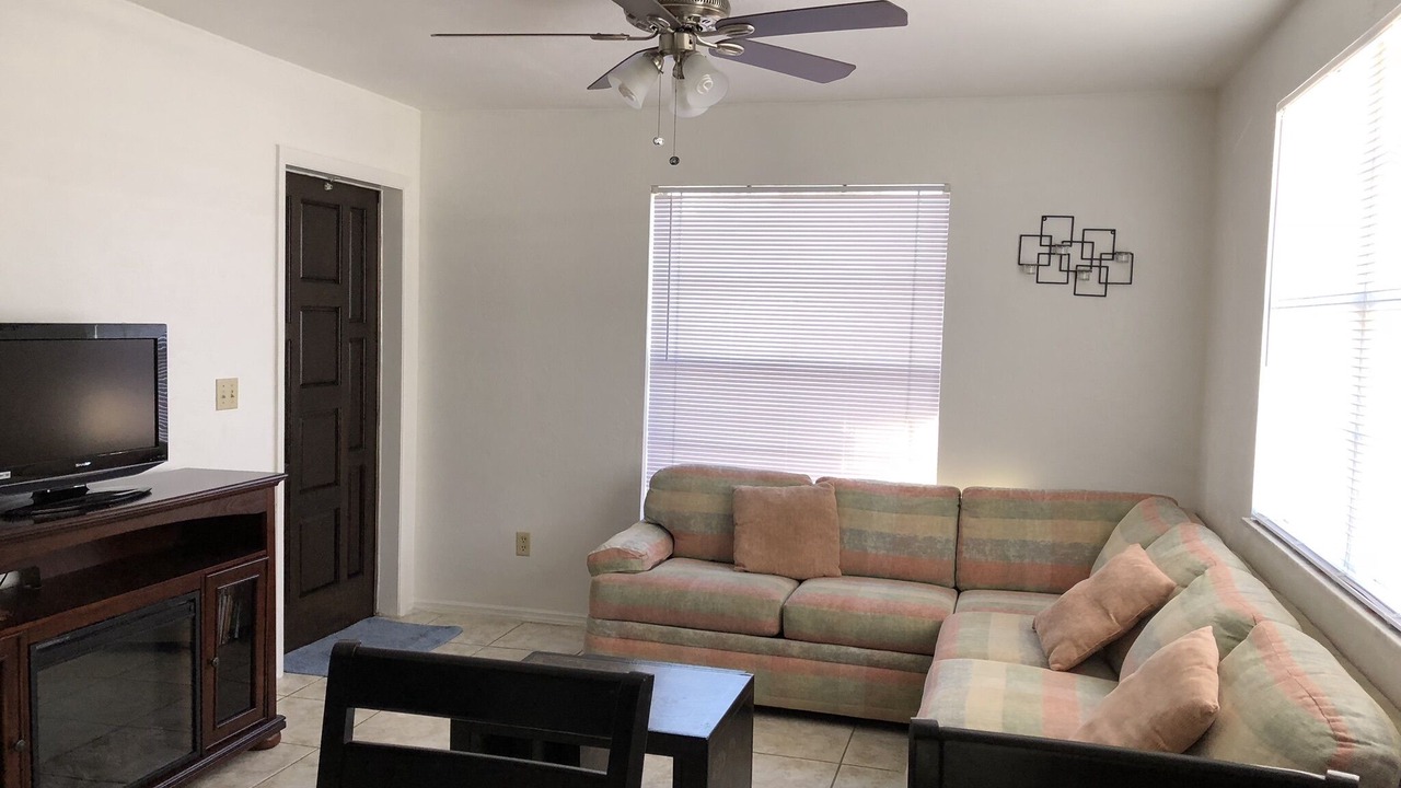 Photo of Livingroom in San Carlos Park