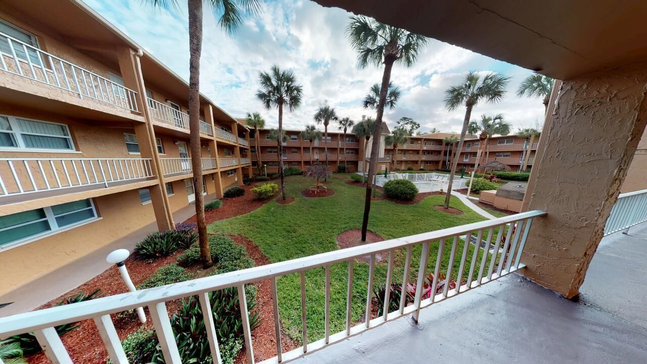 Photo of Outdoor in Largo