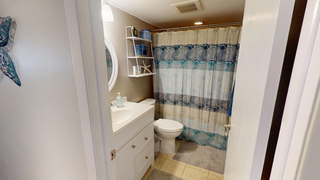 Photo of Bathroom in Largo