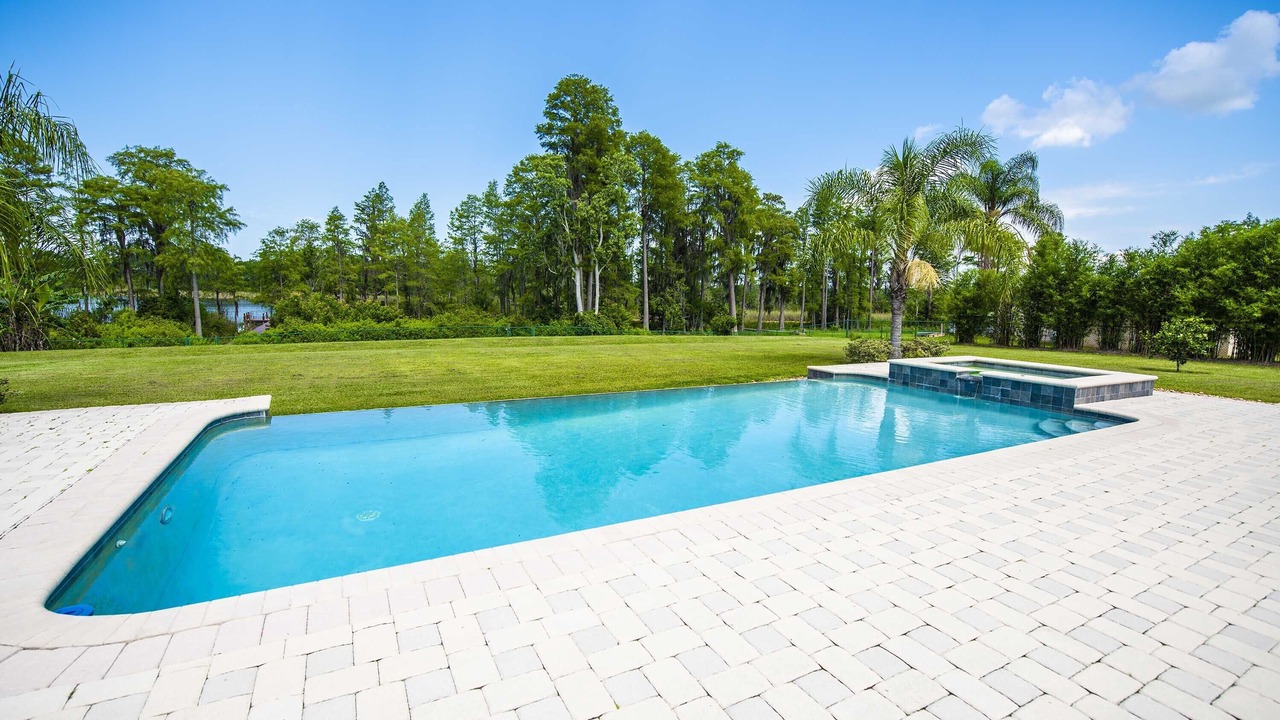 Photo of Outdoor in Groveland