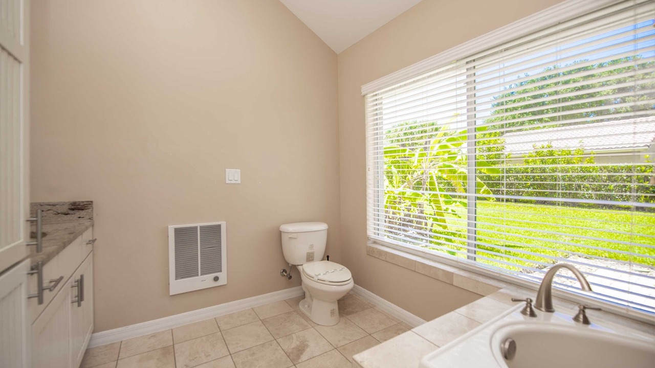 Photo of Bathroom in Groveland