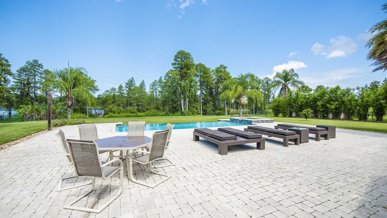 Photo of Outdoor in Groveland