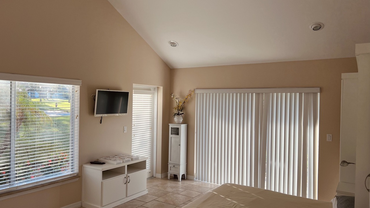 Photo of Bedroom in Groveland