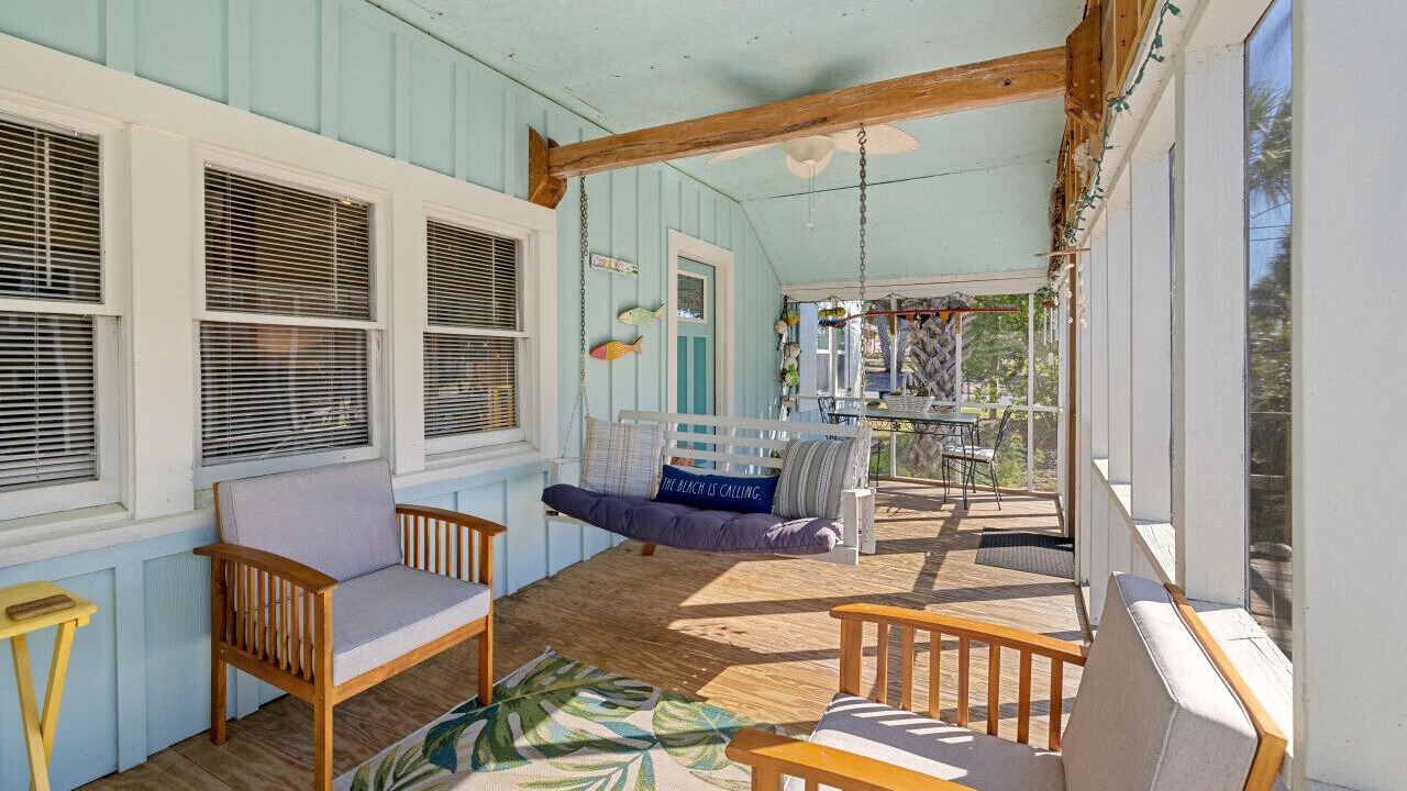 Photo of Patio Balcony in Cedar Key