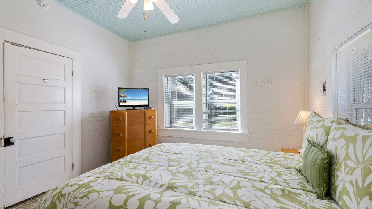 Photo of Bedroom in Cedar Key