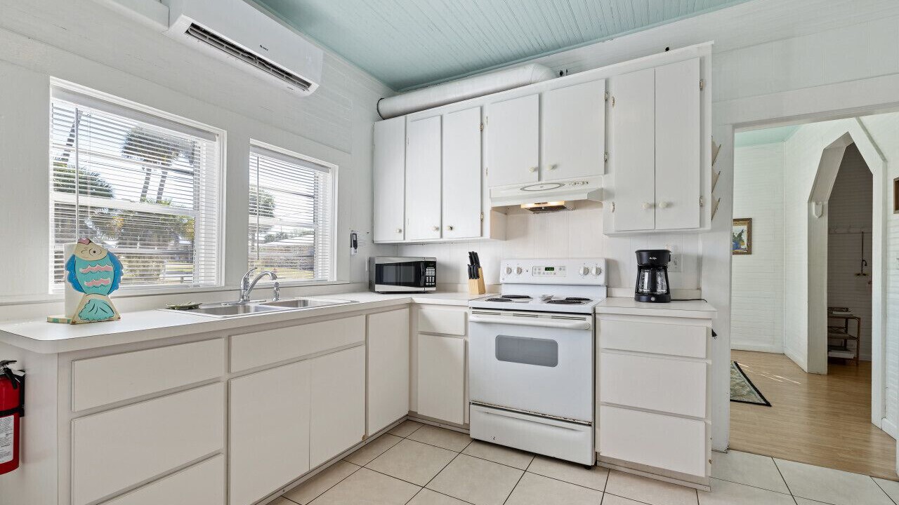 Photo of Kitchen in Cedar Key