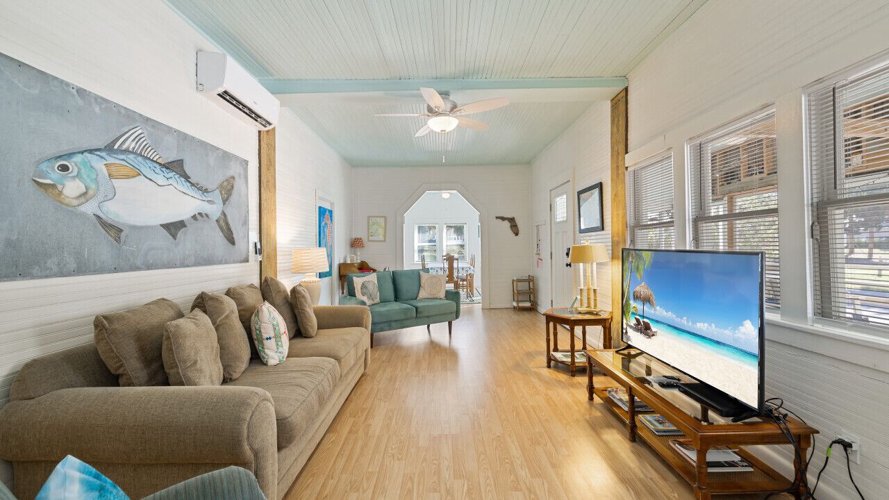 Photo of Livingroom in Cedar Key