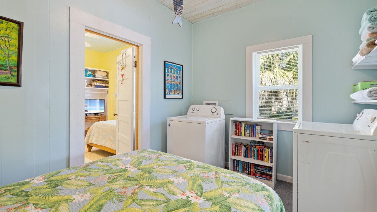 Photo of Bedroom in Cedar Key