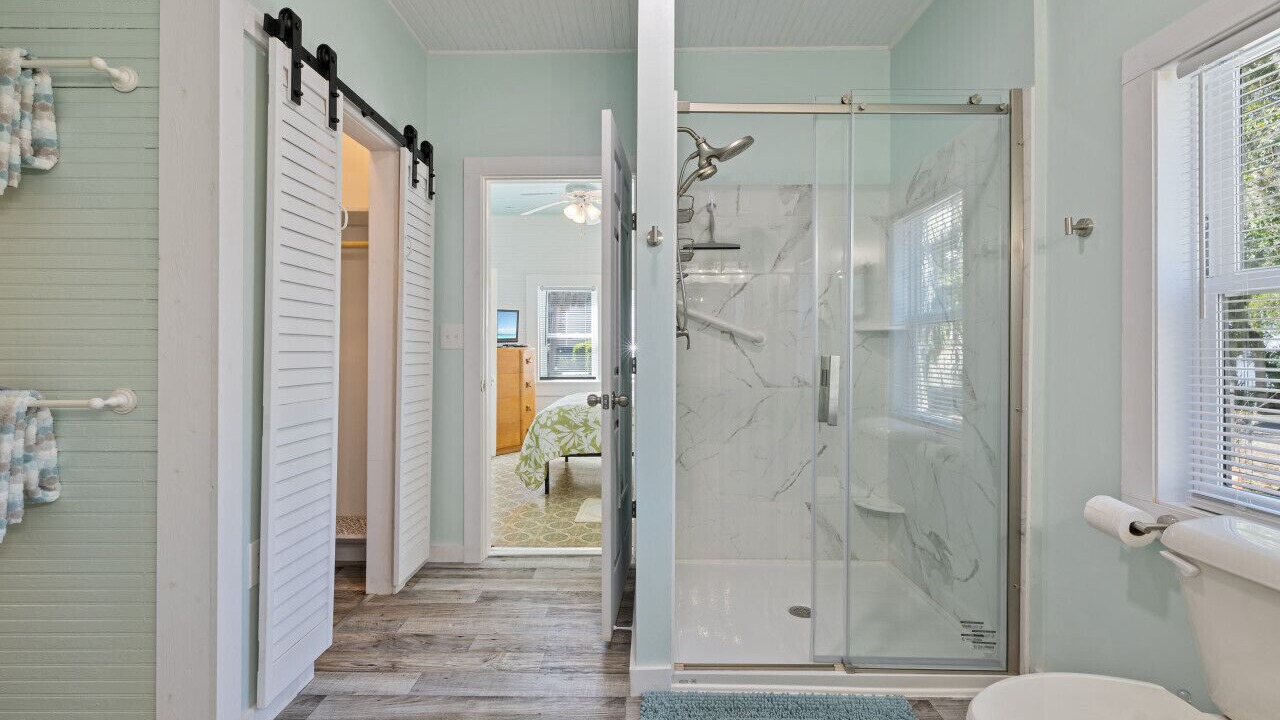 Photo of Bathroom in Cedar Key