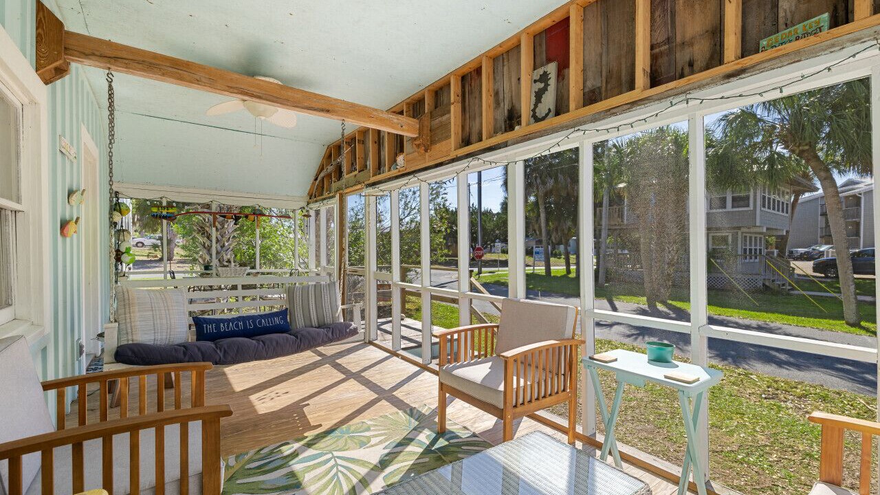 Photo of Patio Balcony in Cedar Key