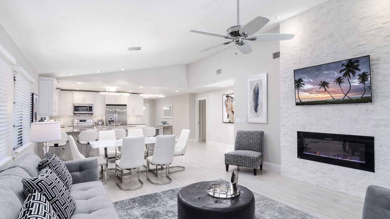 Photo of Livingroom in Naples Park
