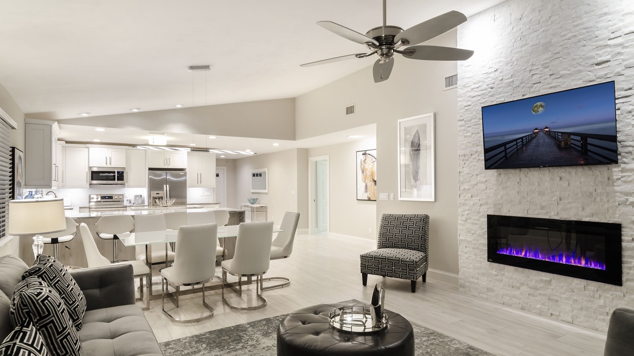 Photo of Livingroom in Naples Park