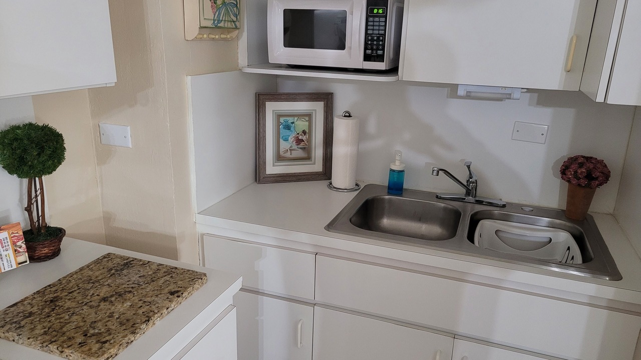 Photo of Kitchen in Mid Beach