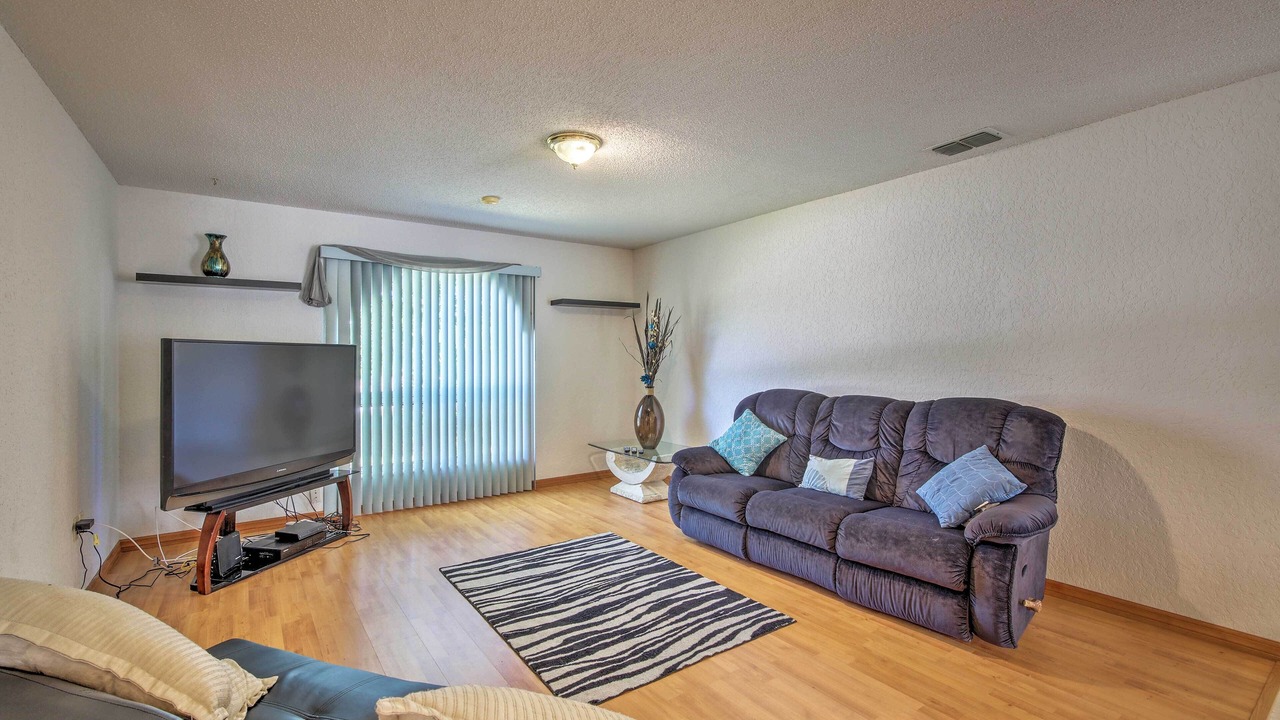 Photo of Livingroom in Spring Hill