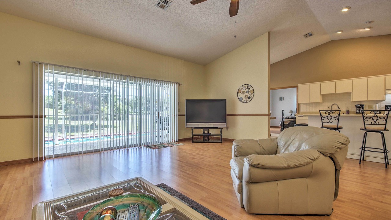 Photo of Livingroom in Spring Hill