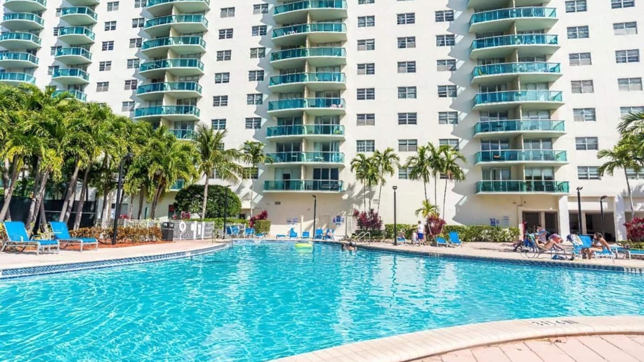 Photo of Outdoor in Golden Beach