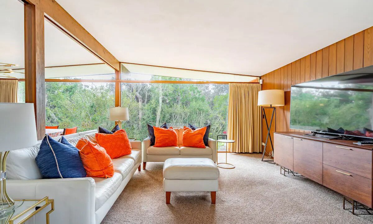 Photo of Livingroom in Riverview Estates