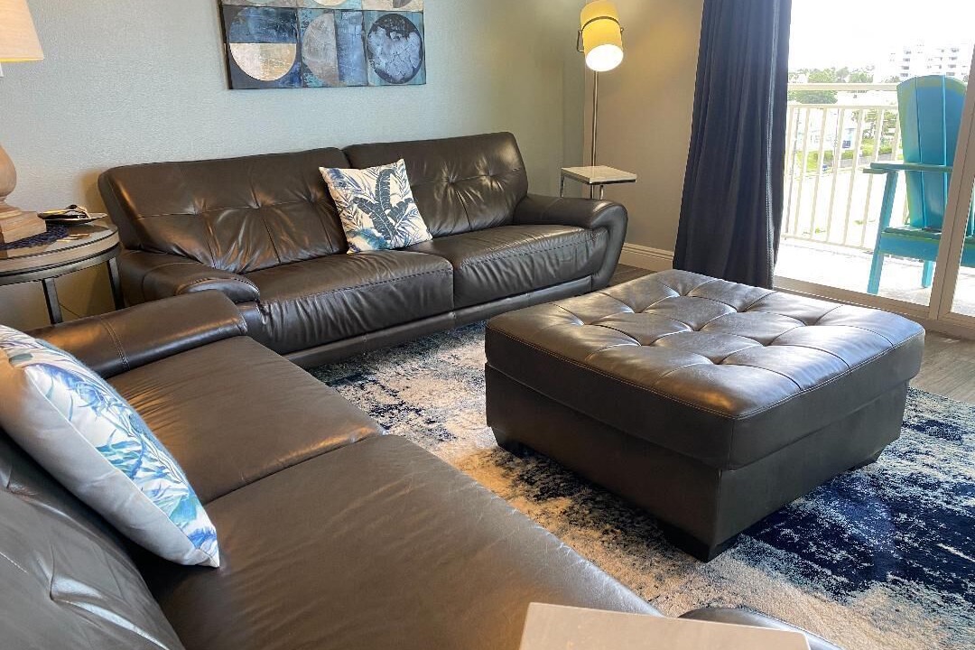 Photo of Livingroom in North Redington Beach