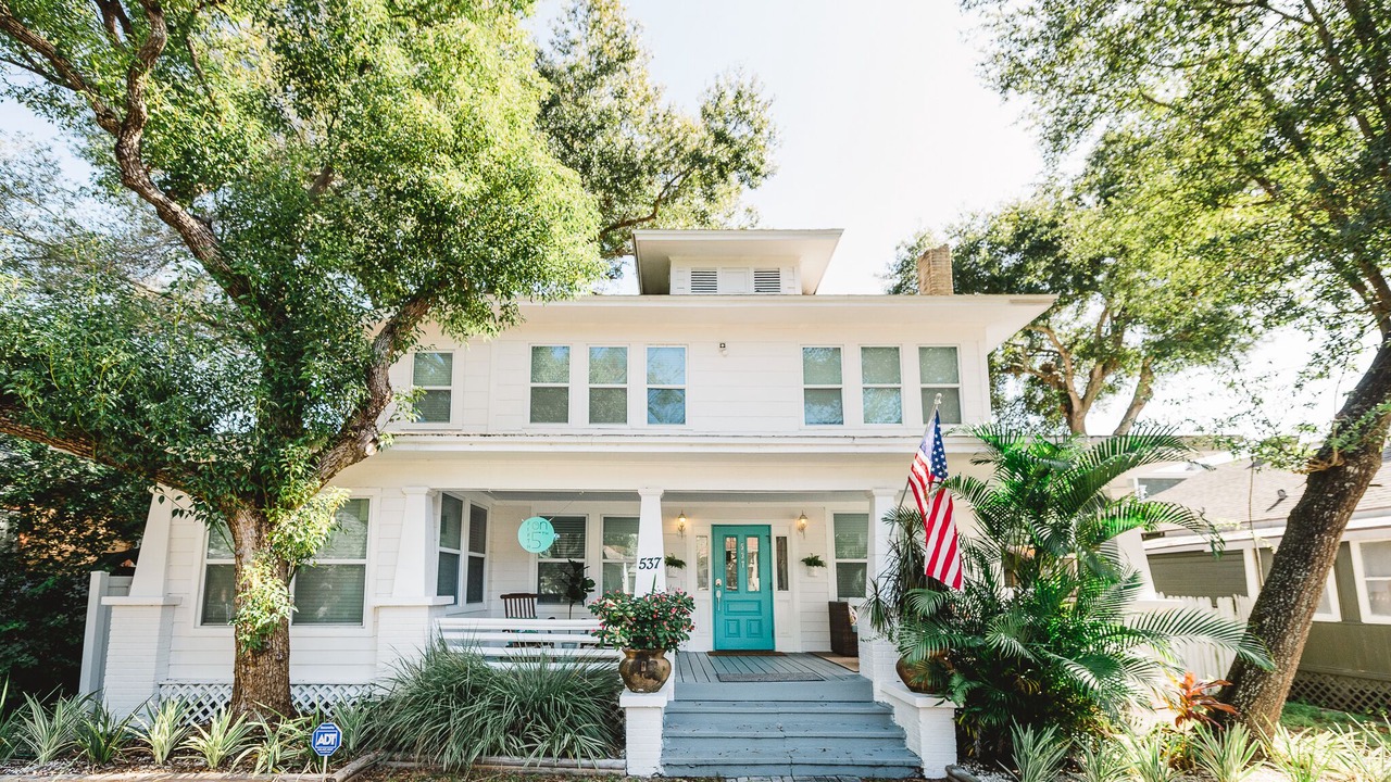 Photo of Outdoor in Historic Uptown
