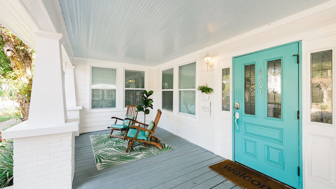Photo of Patio Balcony in Historic Uptown