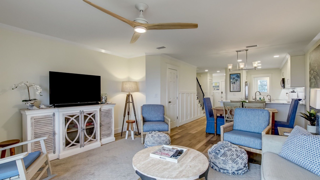 Photo of Livingroom in Amelia City