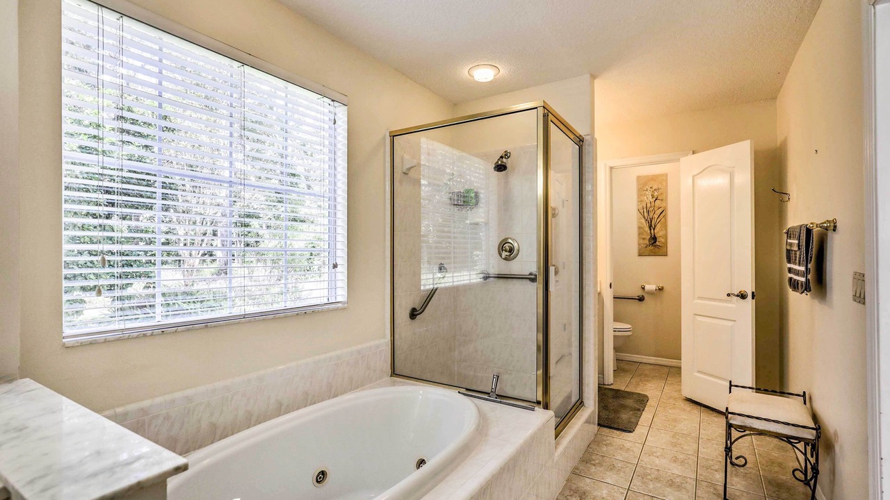 Photo of Bathroom in Earleton