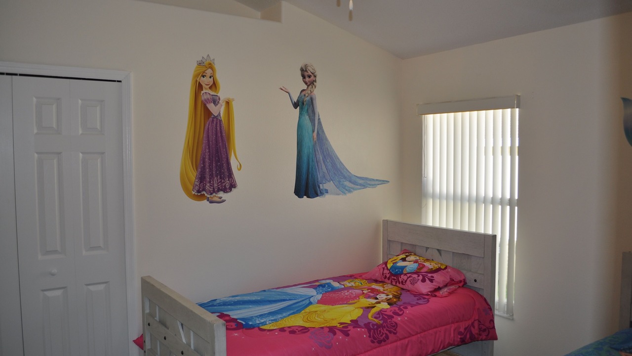 Photo of Bedroom in Windsor Palms