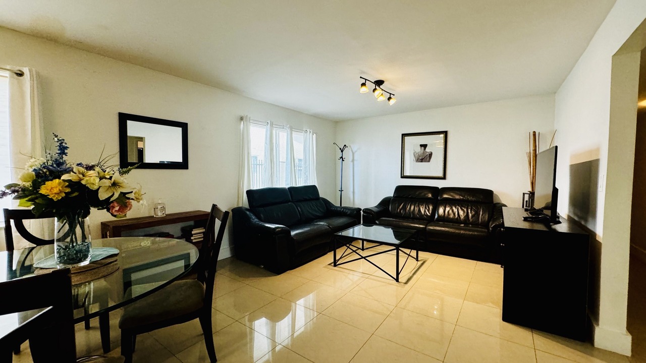 Photo of Livingroom in Riverside Park