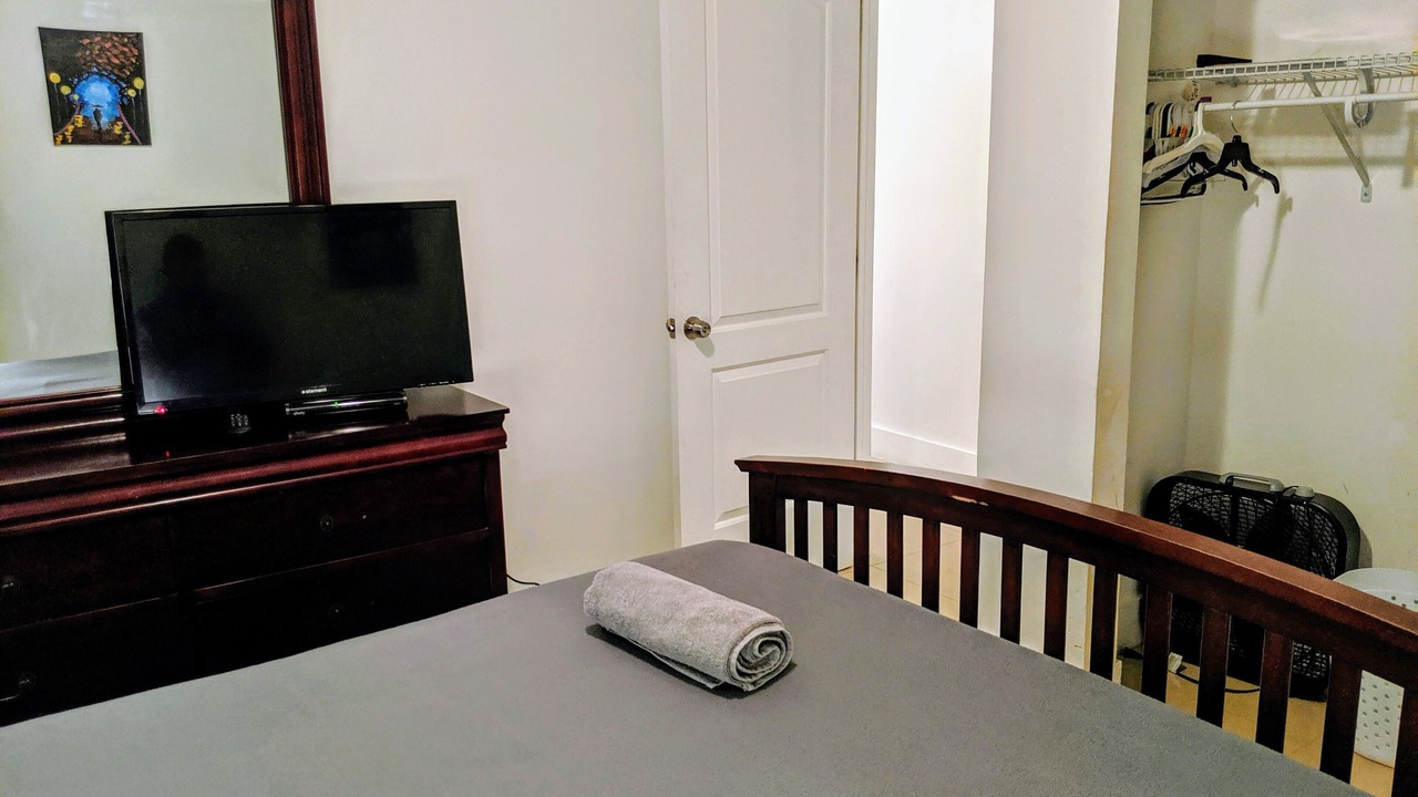 Photo of Bedroom in Riverside Park