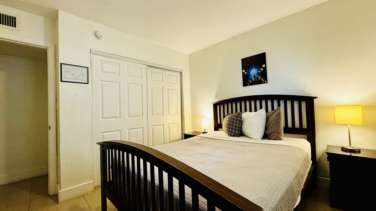 Photo of Bedroom in Riverside Park