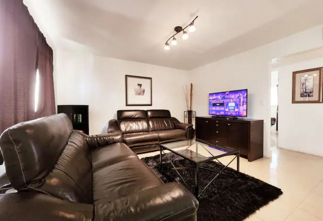 Photo of Livingroom in Riverside Park