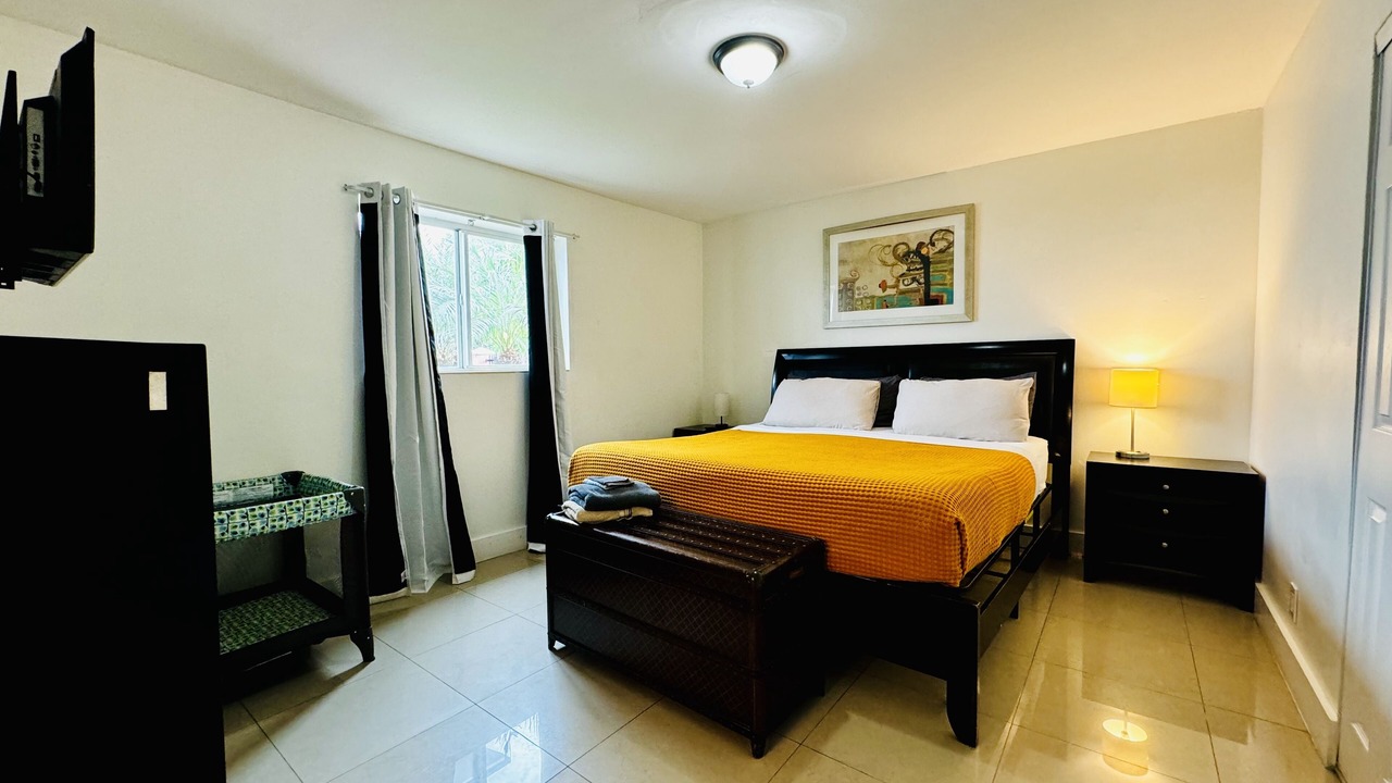 Photo of Bedroom in Riverside Park