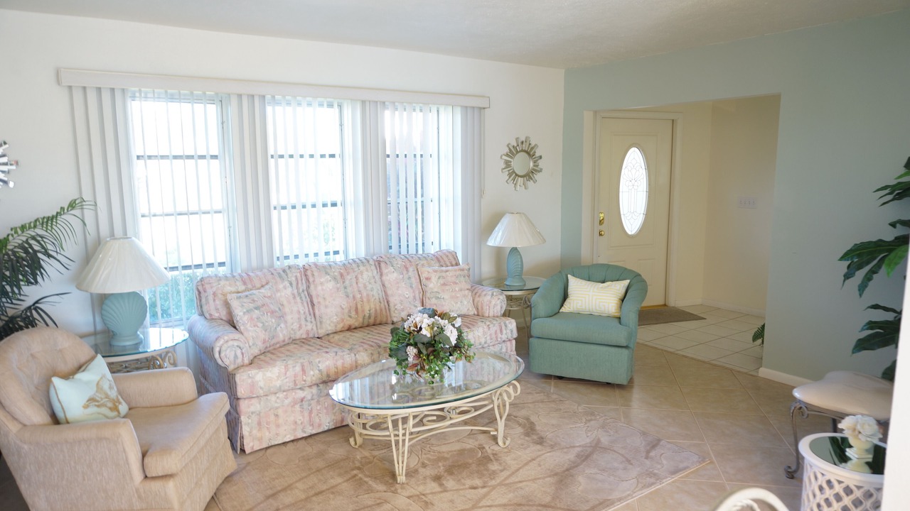 Photo of Bedroom in Caloosahatchee