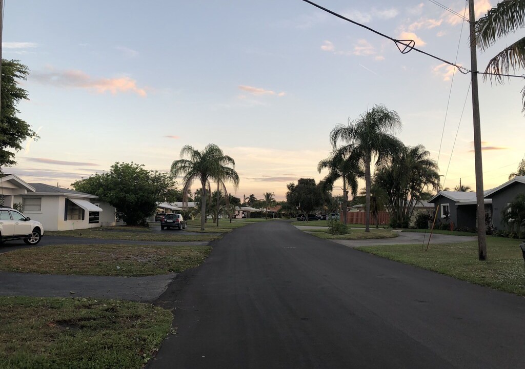 Photo of Buildings in Coral Ridge Isles
