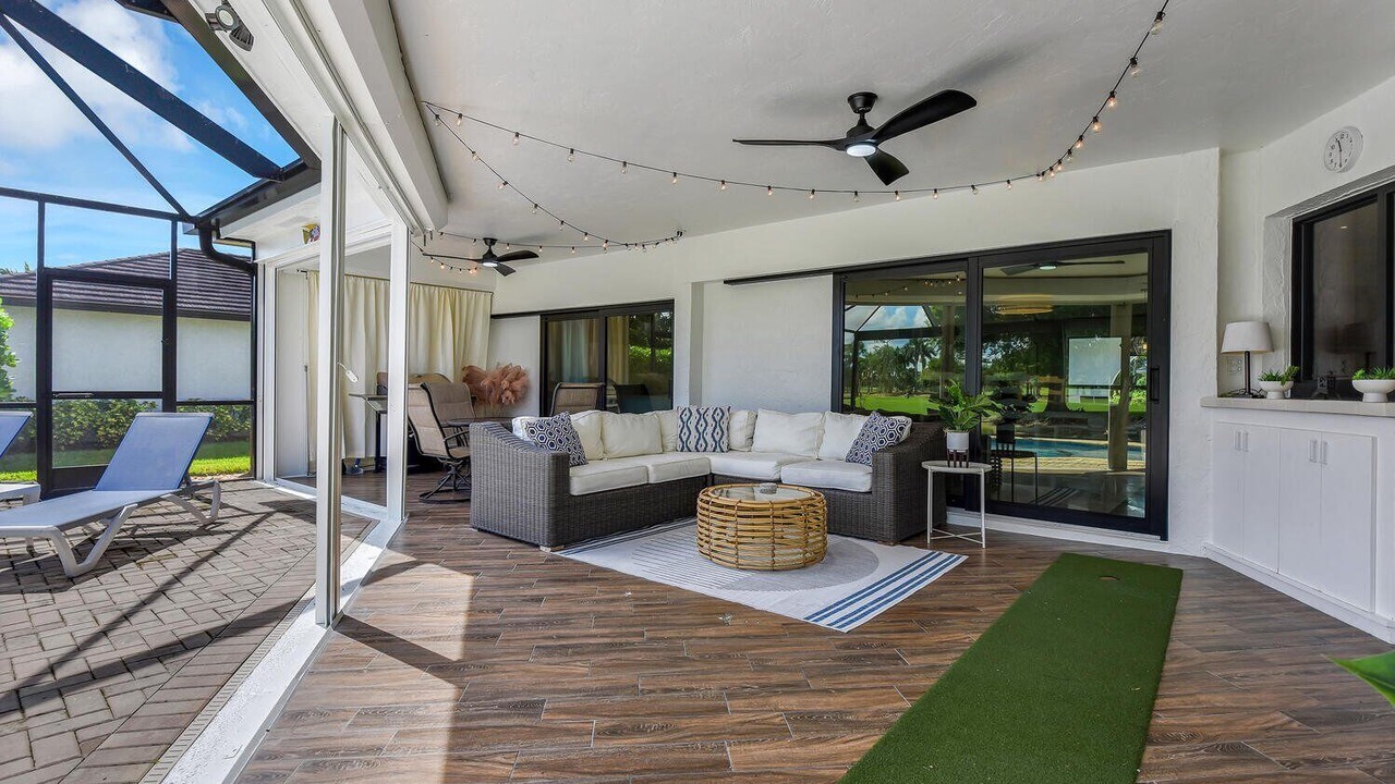 Photo of Patio Balcony in Lely Golf Estates
