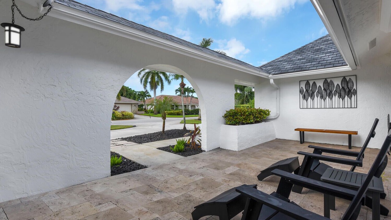 Photo of Patio Balcony in Lely Golf Estates