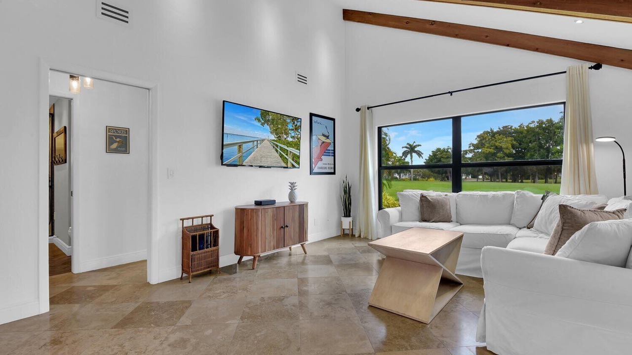 Photo of Livingroom in Lely Golf Estates