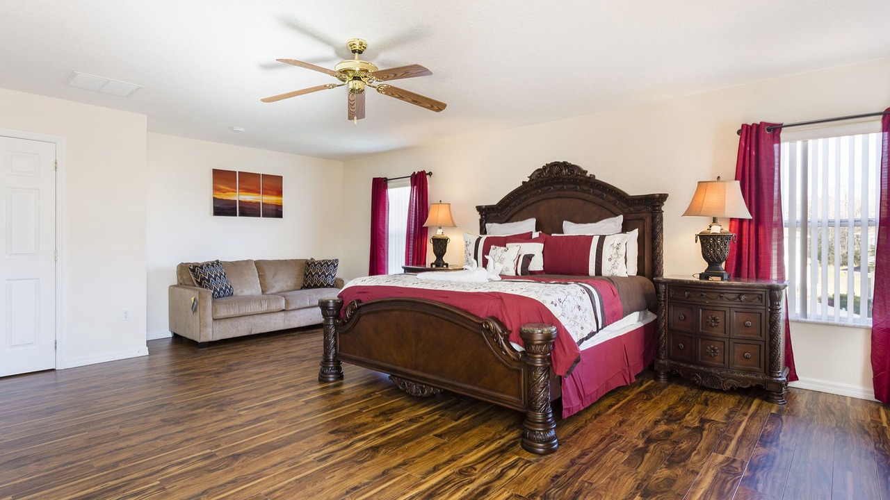 Photo of Bedroom in Windwood Bay