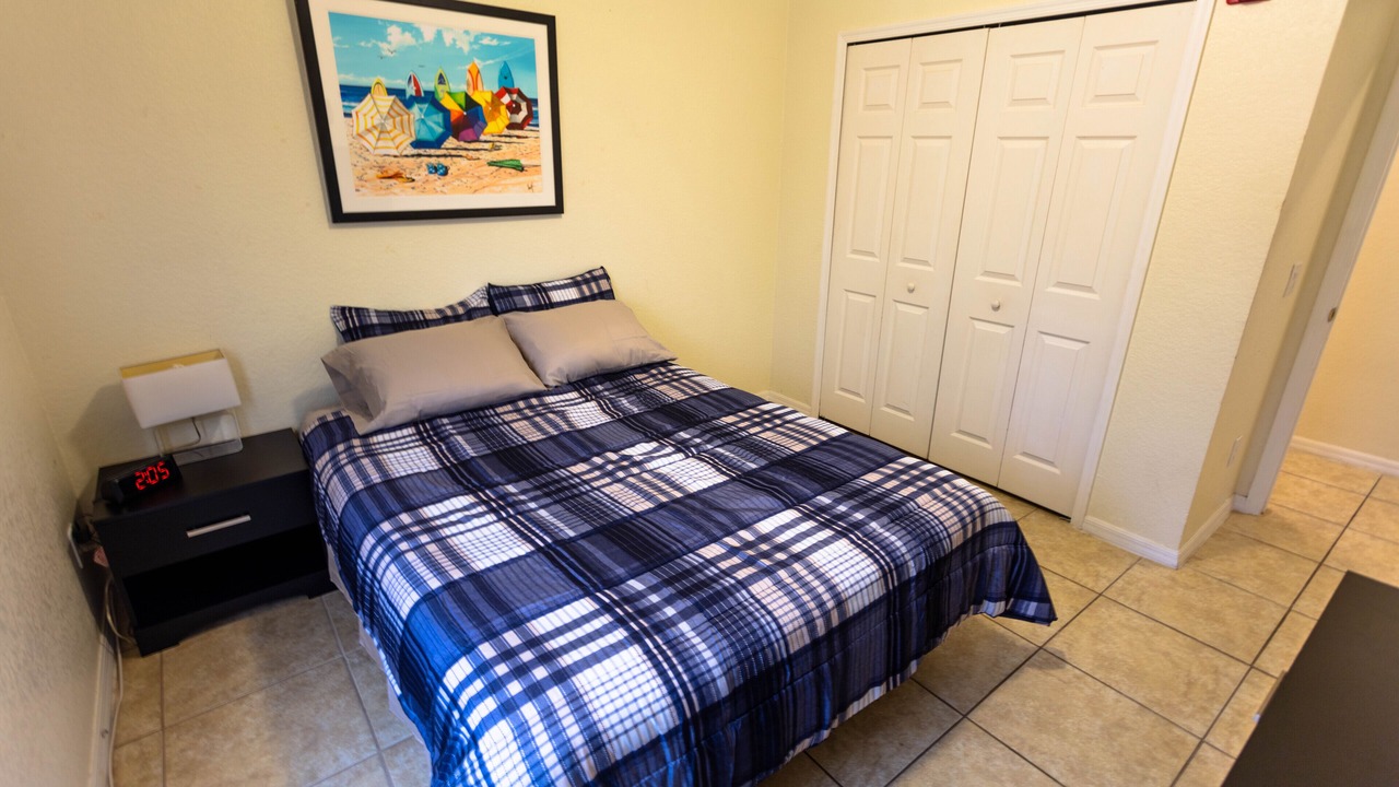 Photo of Bedroom in Bahama Bay