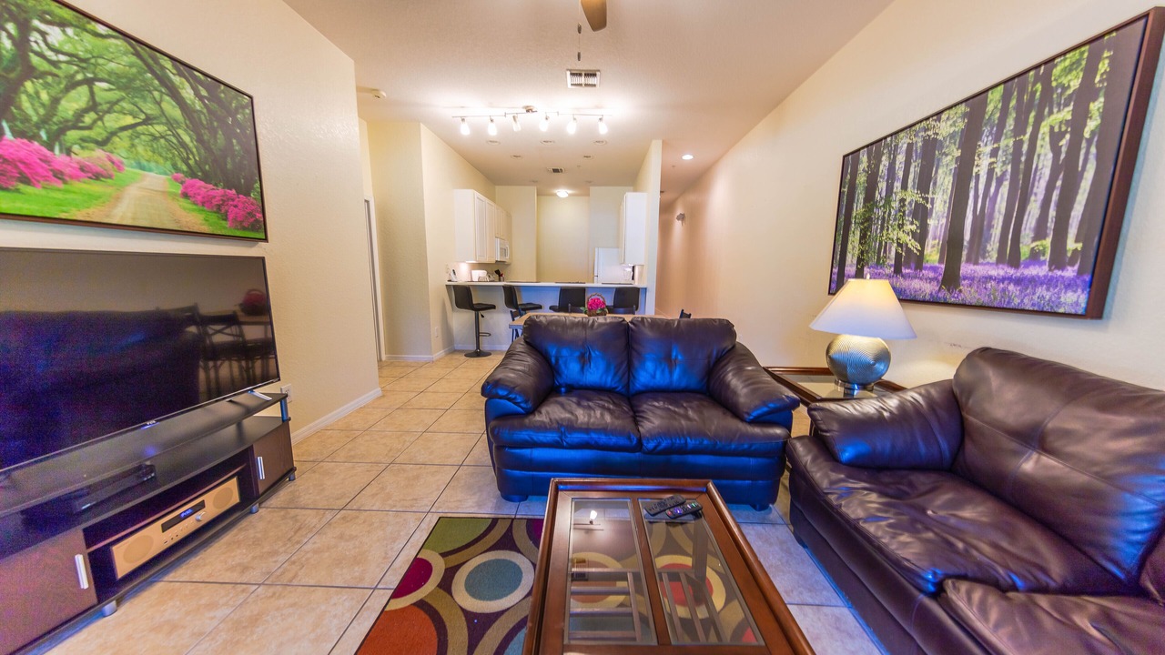 Photo of Livingroom in Bahama Bay