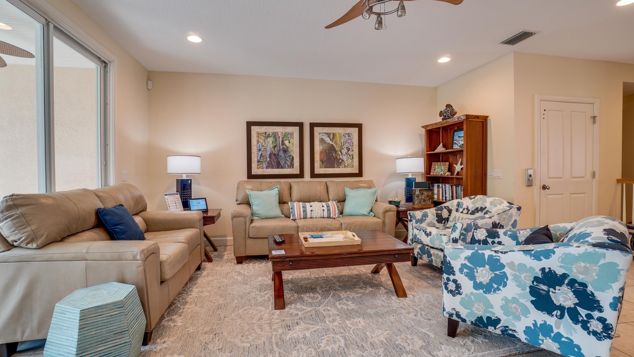 Photo of Livingroom in Bradenton Beach